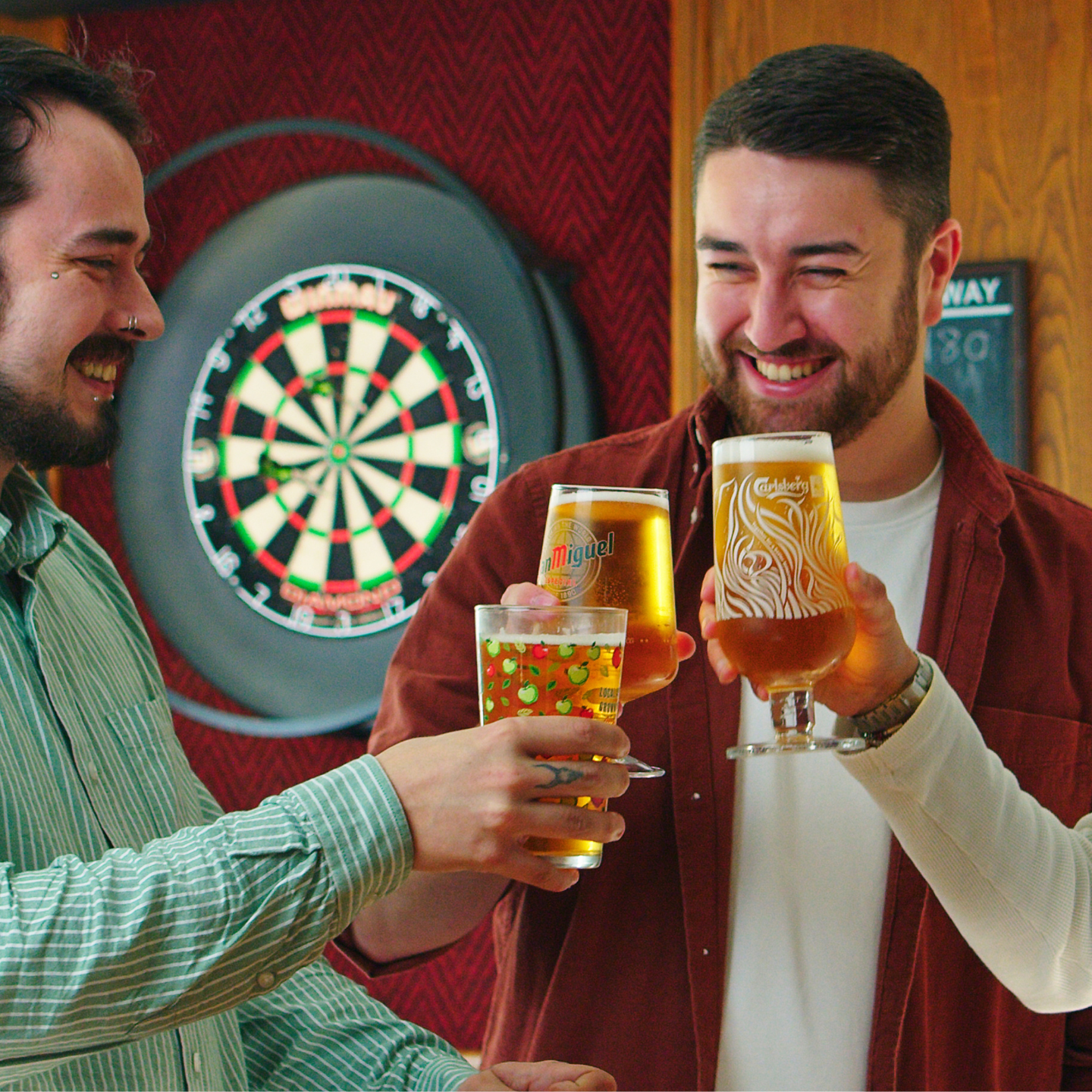 Raise a glass This Father's Day at The Bridge Tavern in Radcliffe, Manchester!